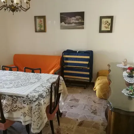 Maestro Rocco شقة